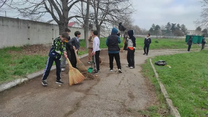 a879e7ba-1f15-4723-80ab-1a1e4995ffff